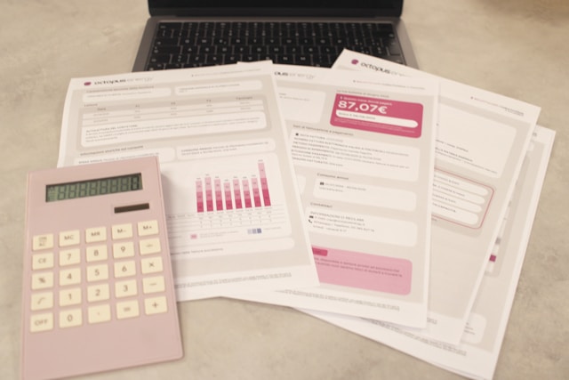 Un organigramme expliquant clairement les étapes pour défiscaliser avec le leasing d'œuvres d'art, de la sélection de l'œuvre à l'économie d'impôt.